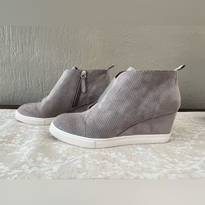 Linea Paolo Felicia Suede Wedge Sneakers, Sz 8